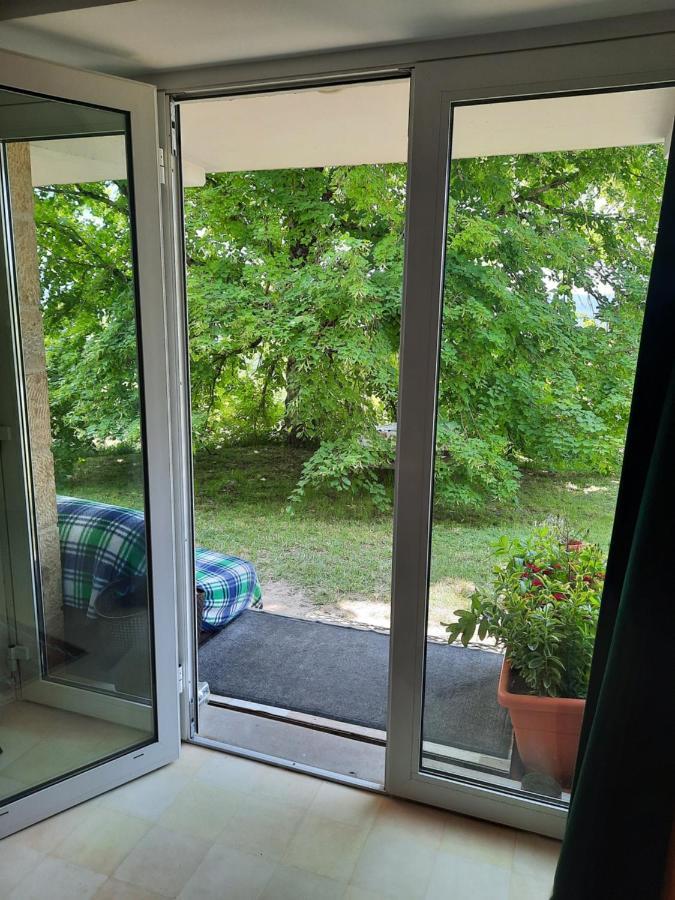 Les Coteaux De Planeze, Chambre Pour 2, 3 Ou Famille Nombreuse 2 Adultes 5 Enfants Et Jeunes Belmont-Bretenoux Exterior photo